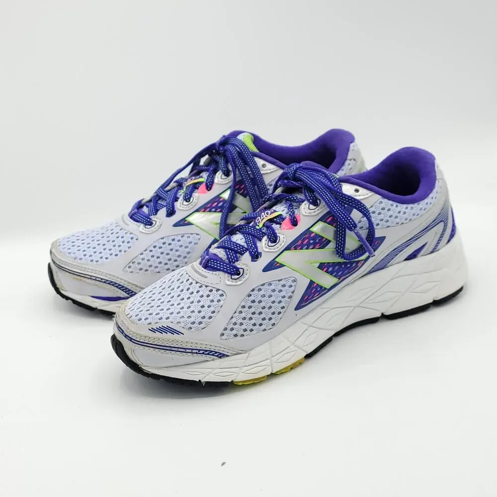 New Balance 840v3 Running  Blue Low Top Cross Training women's size 6.5